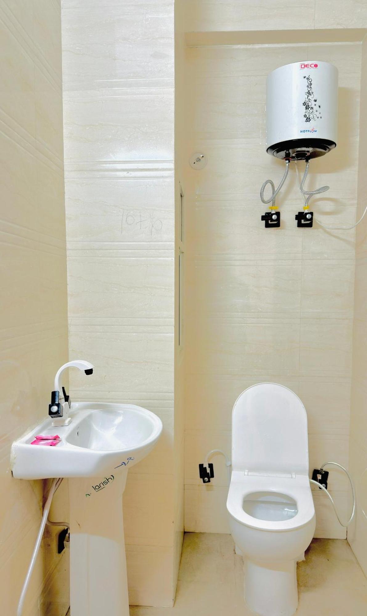 Hotel Relax In - Noida Sector 18 Zewnętrze zdjęcie